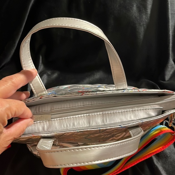 NWT Rainbow Strap Quilted Crossbody bag - Picture 4 of 12